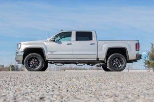 Chevrolet Silverado 1500 LD Suspension Lift Kit - Rough Country - 3.5 Inch Lift Kit | Cast Steel LCA - 2019